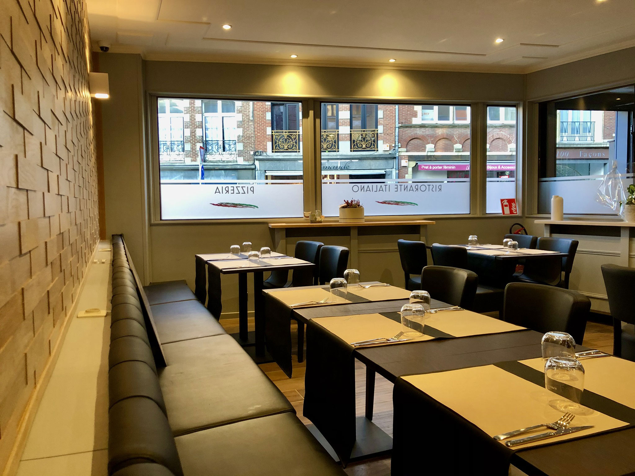 image1-restaurant-vecchia-napoli-Tournai